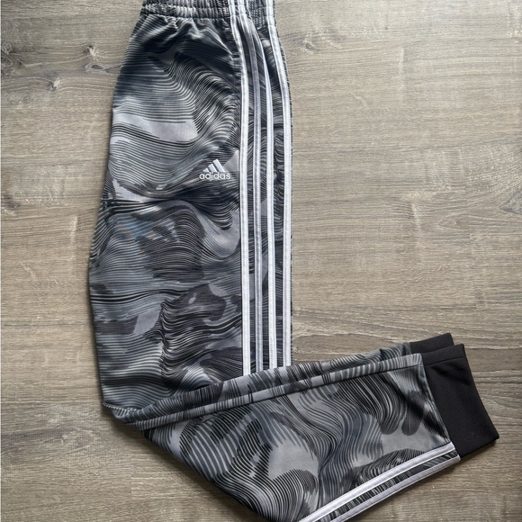 adidas Other - Adidas Boys Gray, Black and White Wave Joggers Youth M (note measurements)